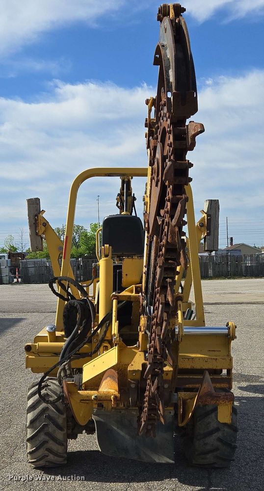 image for item EC4234 2005 Vermeer RT450 trencher