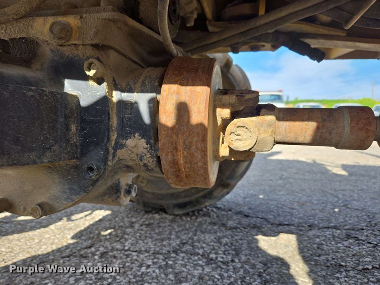 image for item EC4234 2005 Vermeer RT450 trencher