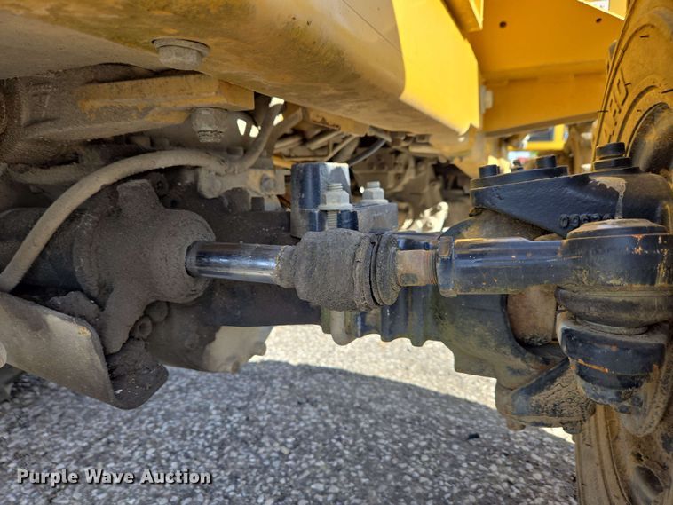 image for item EC4234 2005 Vermeer RT450 trencher