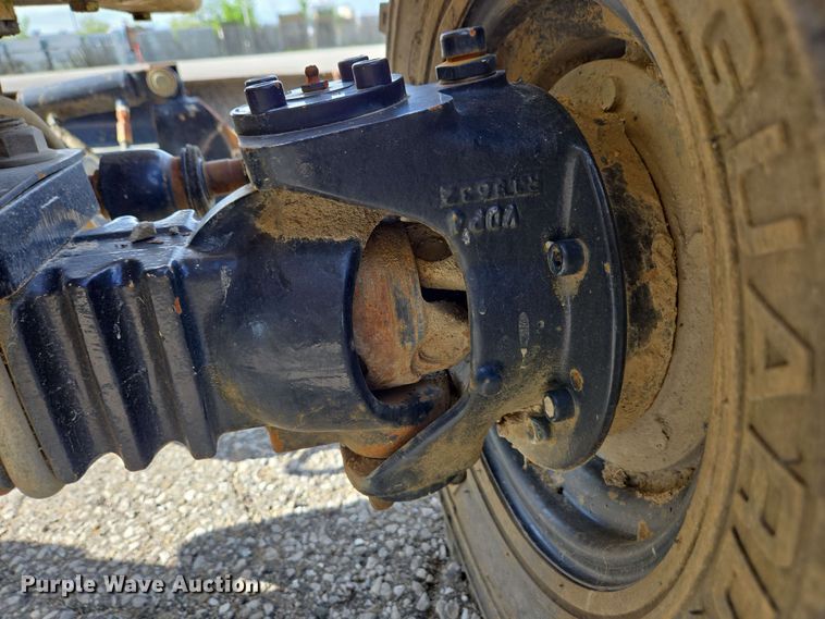 image for item EC4234 2005 Vermeer RT450 trencher