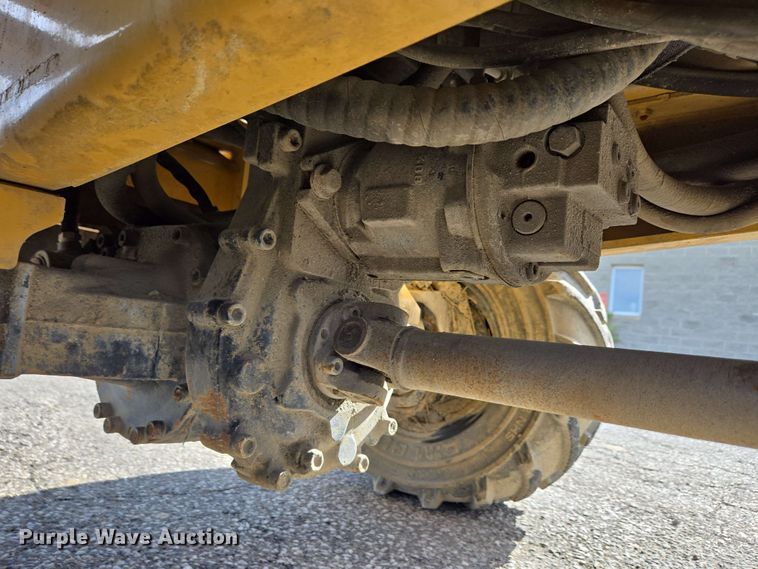 image for item EC4234 2005 Vermeer RT450 trencher