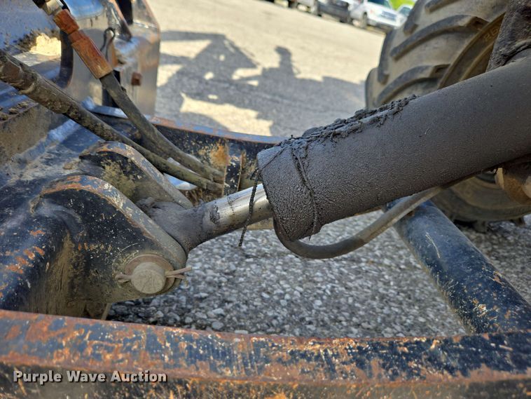 image for item EC4234 2005 Vermeer RT450 trencher