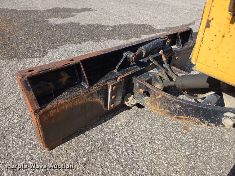 image for item EC4234 2005 Vermeer RT450 trencher