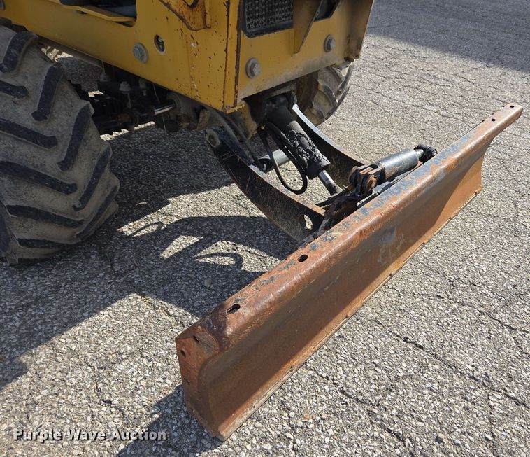 image for item EC4234 2005 Vermeer RT450 trencher