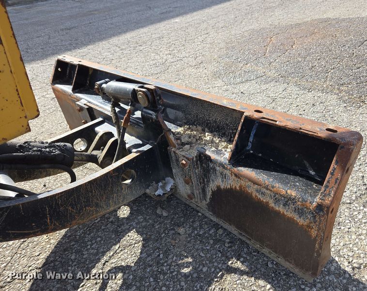 image for item EC4234 2005 Vermeer RT450 trencher