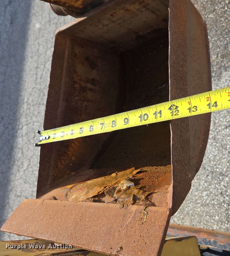 image for item EC4234 2005 Vermeer RT450 trencher