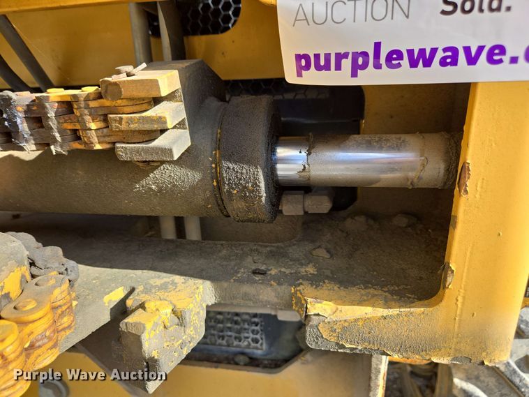 image for item EC4234 2005 Vermeer RT450 trencher