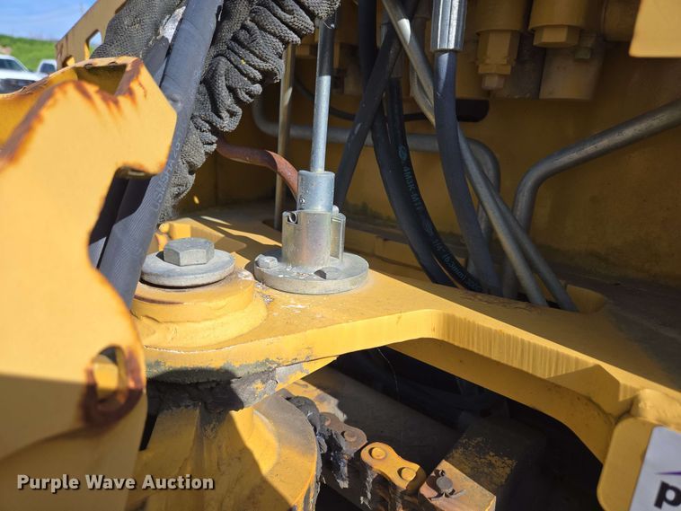 image for item EC4234 2005 Vermeer RT450 trencher