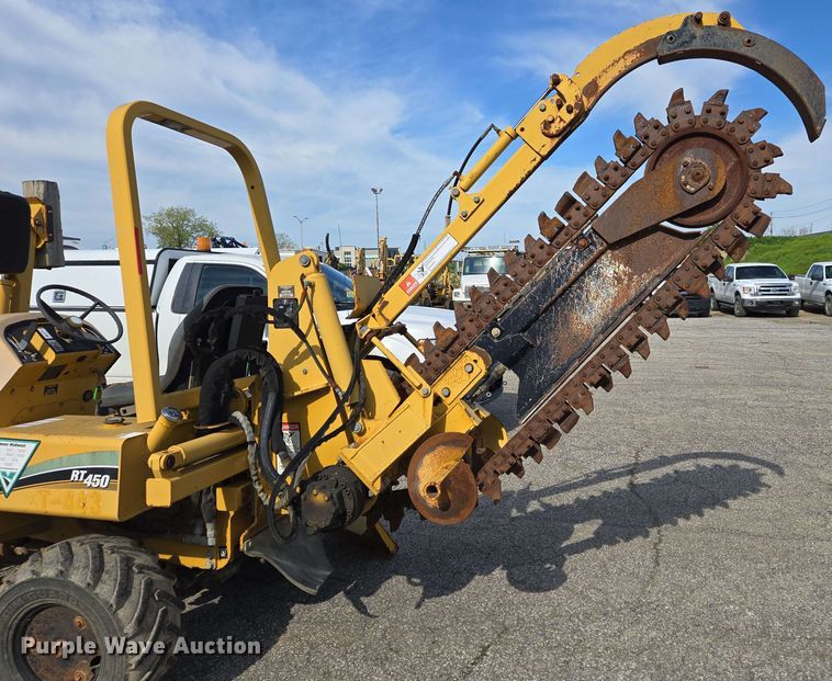 image for item EC4234 2005 Vermeer RT450 trencher