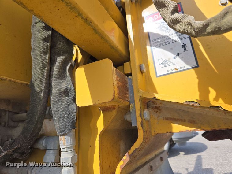 image for item EC4234 2005 Vermeer RT450 trencher