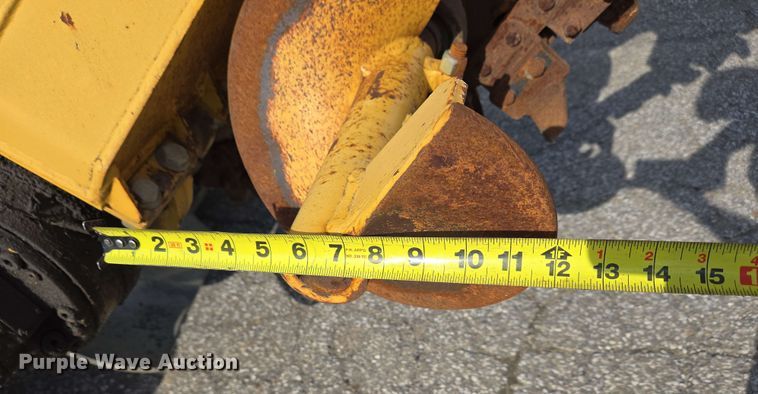 image for item EC4234 2005 Vermeer RT450 trencher