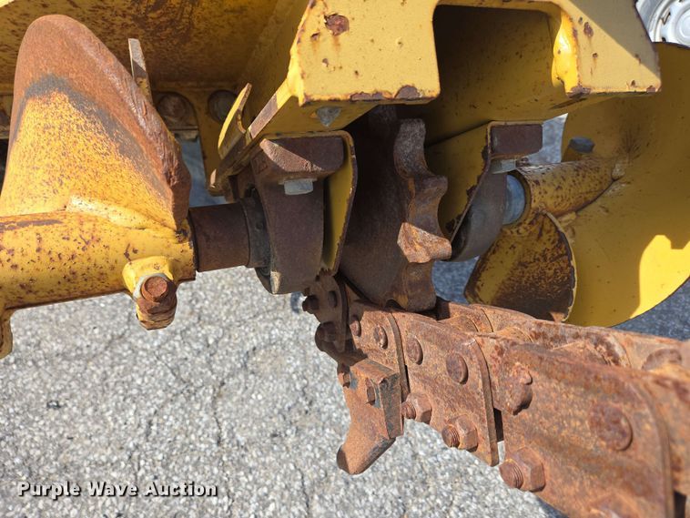 image for item EC4234 2005 Vermeer RT450 trencher