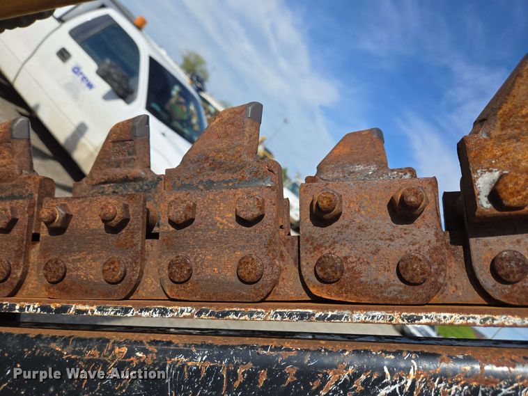 image for item EC4234 2005 Vermeer RT450 trencher