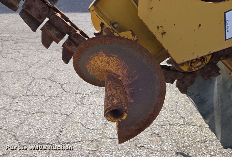 image for item EC4234 2005 Vermeer RT450 trencher