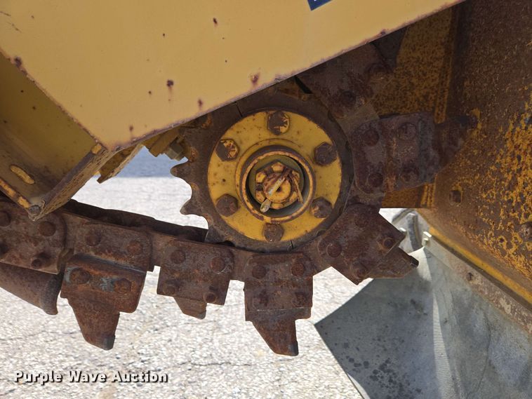 image for item EC4234 2005 Vermeer RT450 trencher