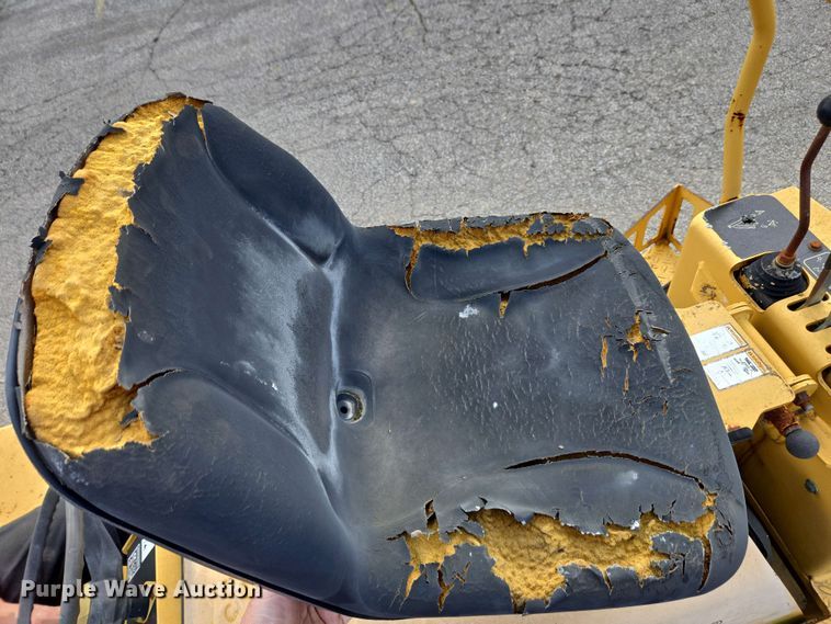 image for item EC4234 2005 Vermeer RT450 trencher