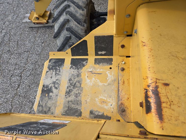 image for item EC4234 2005 Vermeer RT450 trencher