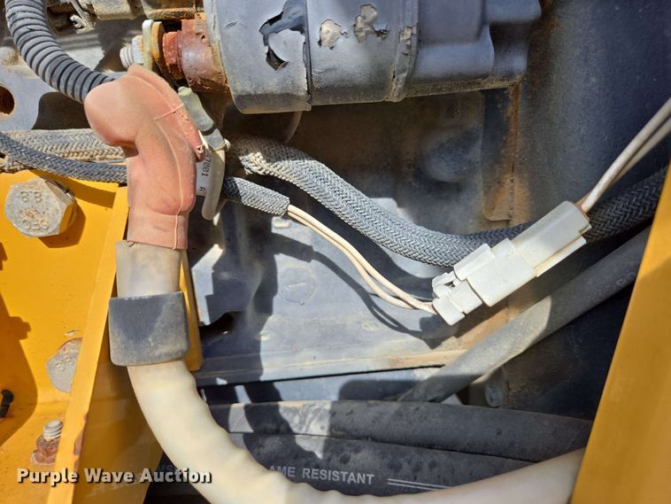 image for item EC4234 2005 Vermeer RT450 trencher