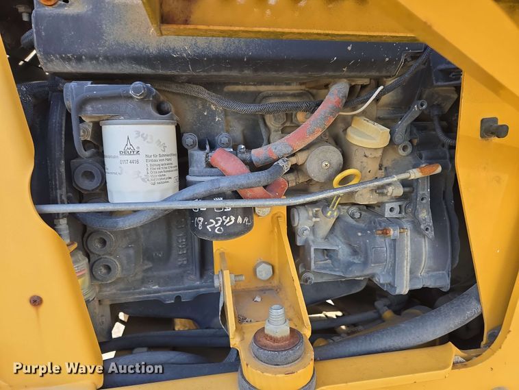 image for item EC4234 2005 Vermeer RT450 trencher