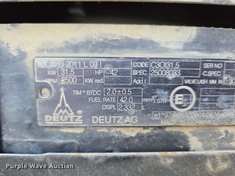 image for item EC4234 2005 Vermeer RT450 trencher