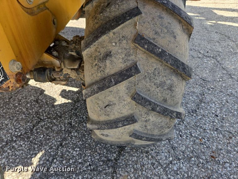 image for item EC4234 2005 Vermeer RT450 trencher