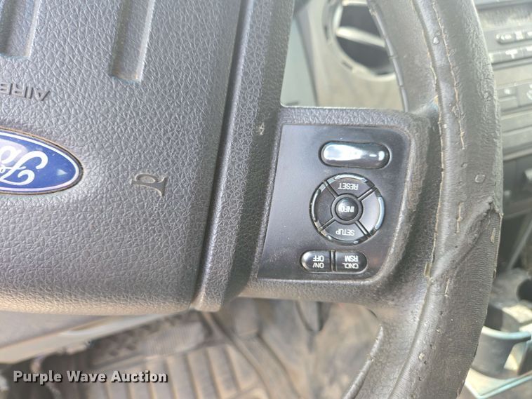 image for item EC4235 2016 Ford F550 Super Duty XL  utility / service truck