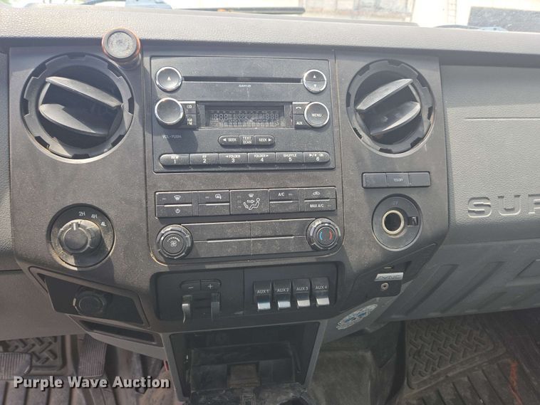 image for item EC4235 2016 Ford F550 Super Duty XL  utility / service truck