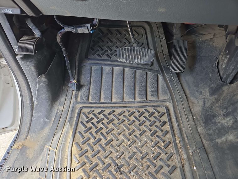 image for item EC4235 2016 Ford F550 Super Duty XL  utility / service truck