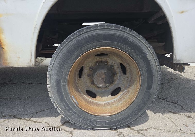 image for item EC4235 2016 Ford F550 Super Duty XL  utility / service truck