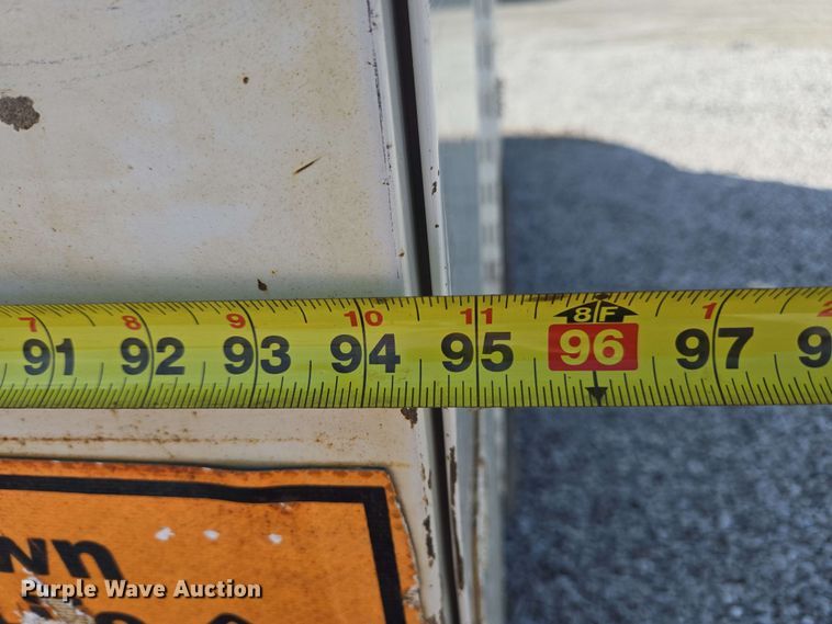 image for item EC4242 2004 Freightliner M2 106 utility / service truck