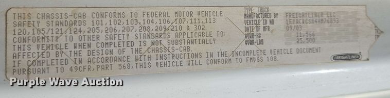 image for item EC4242 2004 Freightliner M2 106 utility / service truck