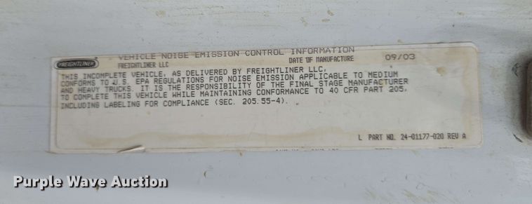 image for item EC4243 2004 Freightliner M2 106 utility / service truck