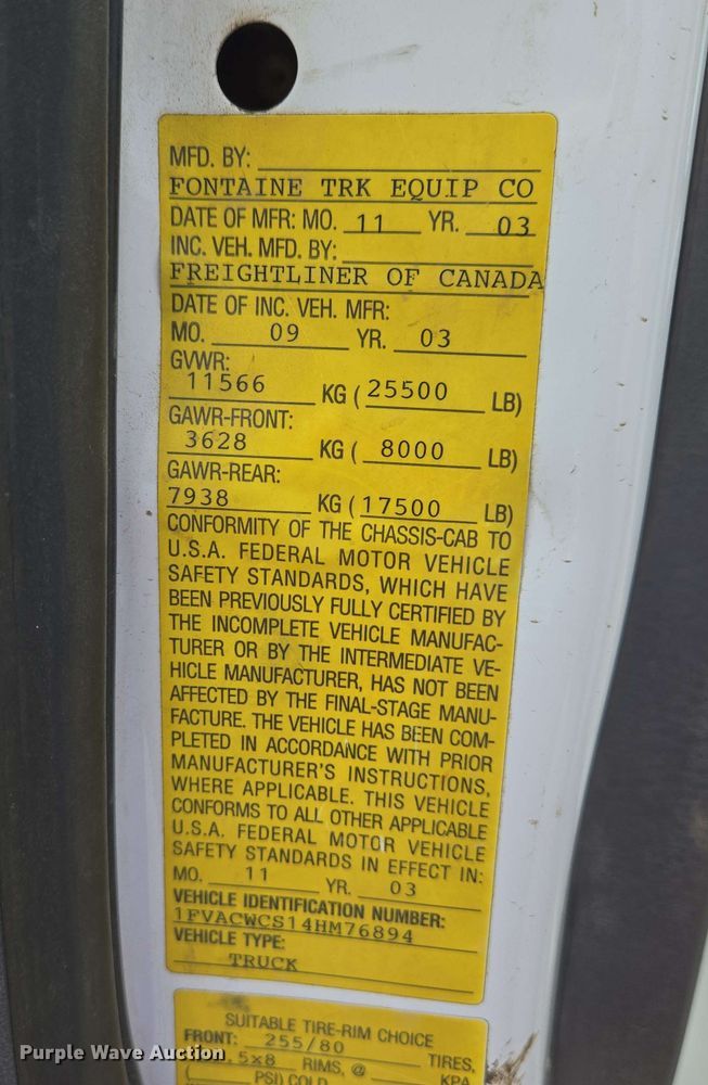 image for item EC4243 2004 Freightliner M2 106 utility / service truck