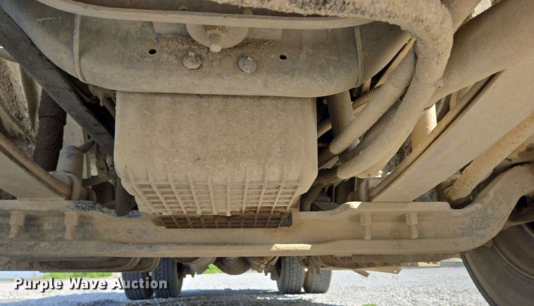 image for item EC4244 2004 Freightliner M2 106 utility / service truck