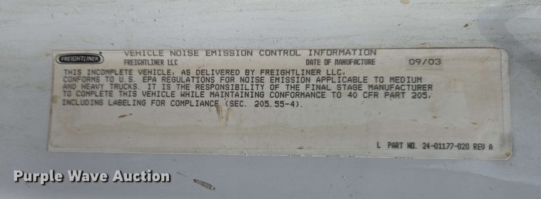 image for item EC4244 2004 Freightliner M2 106 utility / service truck