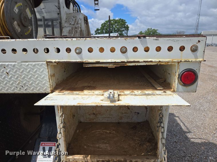 image for item ED1974 2015 Freightliner Business Class M2 digger derrick truck