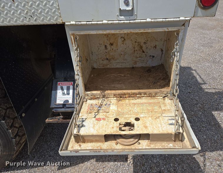 image for item ED1974 2015 Freightliner Business Class M2 digger derrick truck