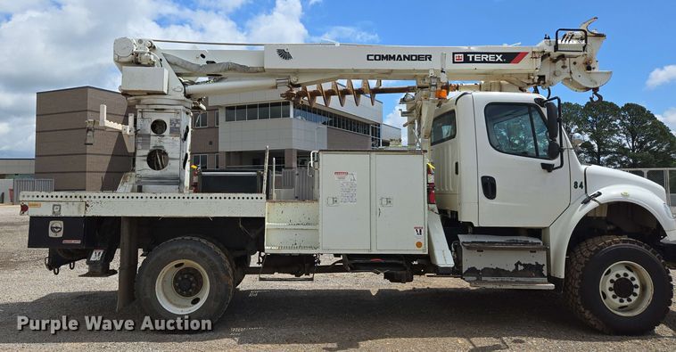 image for item ED1974 2015 Freightliner Business Class M2 digger derrick truck