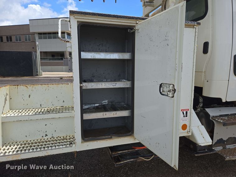 image for item ED1974 2015 Freightliner Business Class M2 digger derrick truck