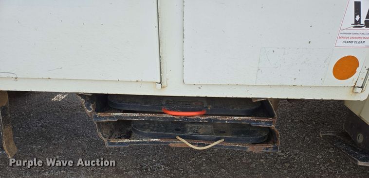 image for item ED1974 2015 Freightliner Business Class M2 digger derrick truck