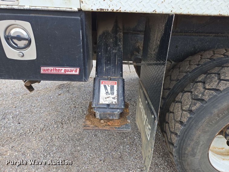 image for item ED1974 2015 Freightliner Business Class M2 digger derrick truck