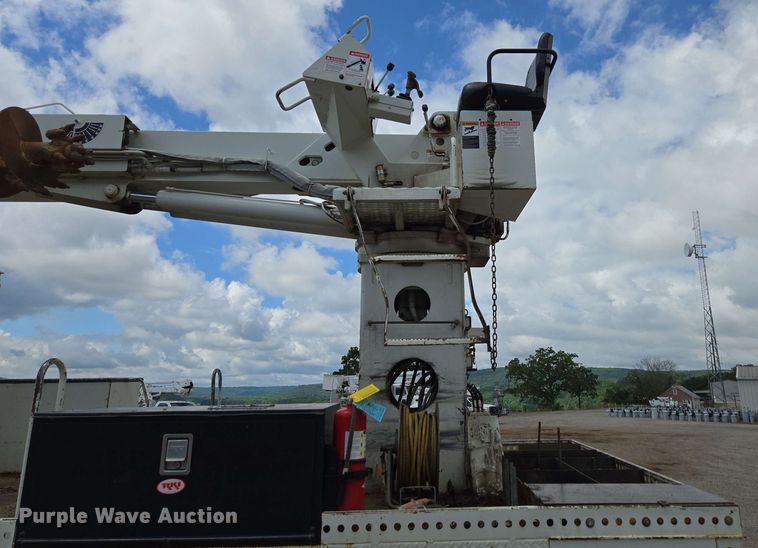 image for item ED1974 2015 Freightliner Business Class M2 digger derrick truck