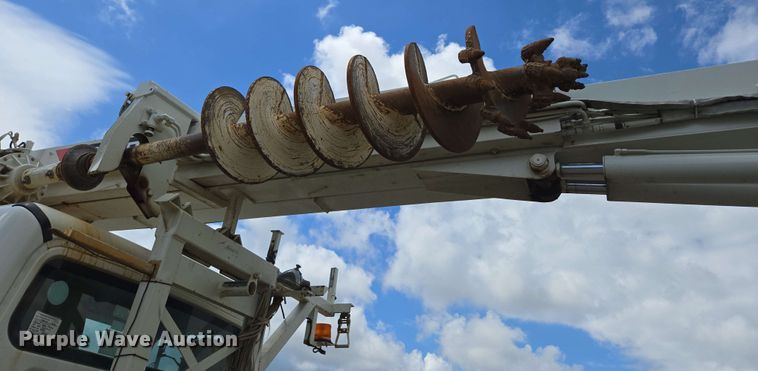 image for item ED1974 2015 Freightliner Business Class M2 digger derrick truck