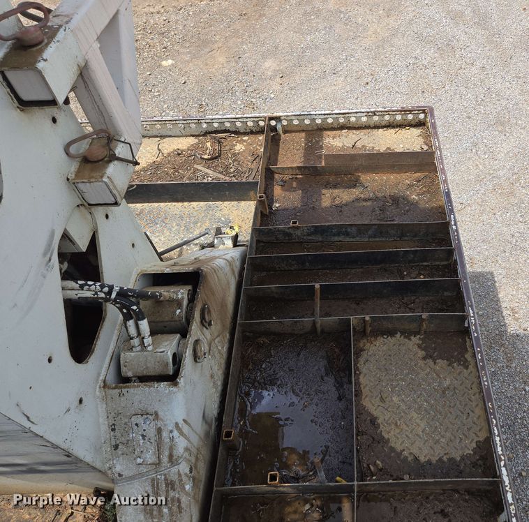 image for item ED1974 2015 Freightliner Business Class M2 digger derrick truck