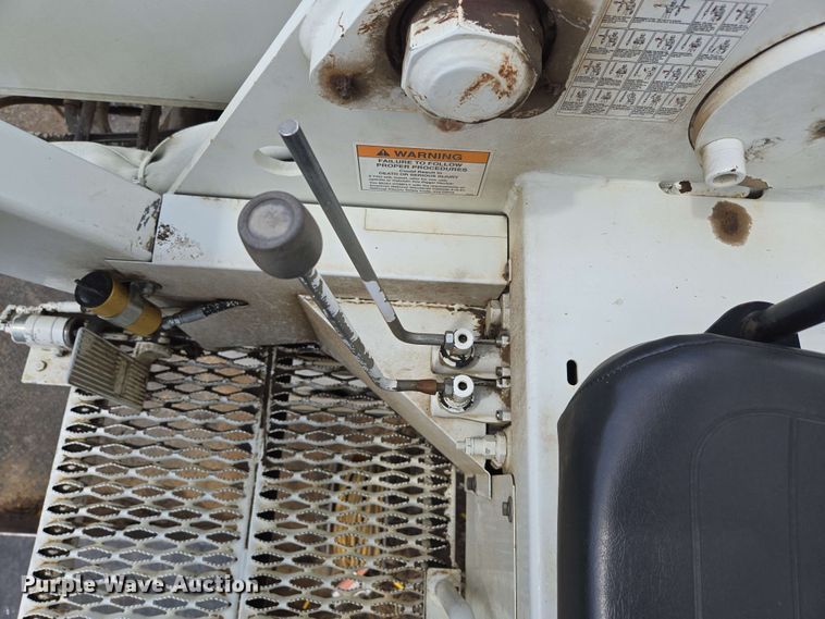 image for item ED1974 2015 Freightliner Business Class M2 digger derrick truck