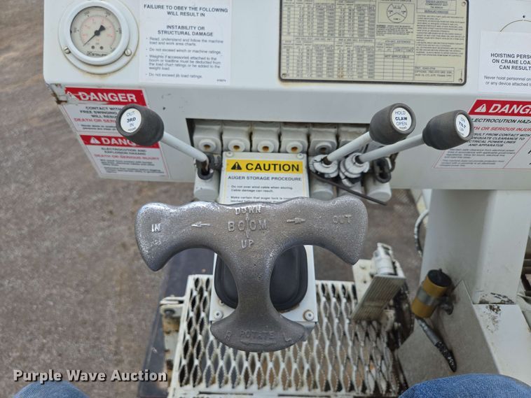 image for item ED1974 2015 Freightliner Business Class M2 digger derrick truck