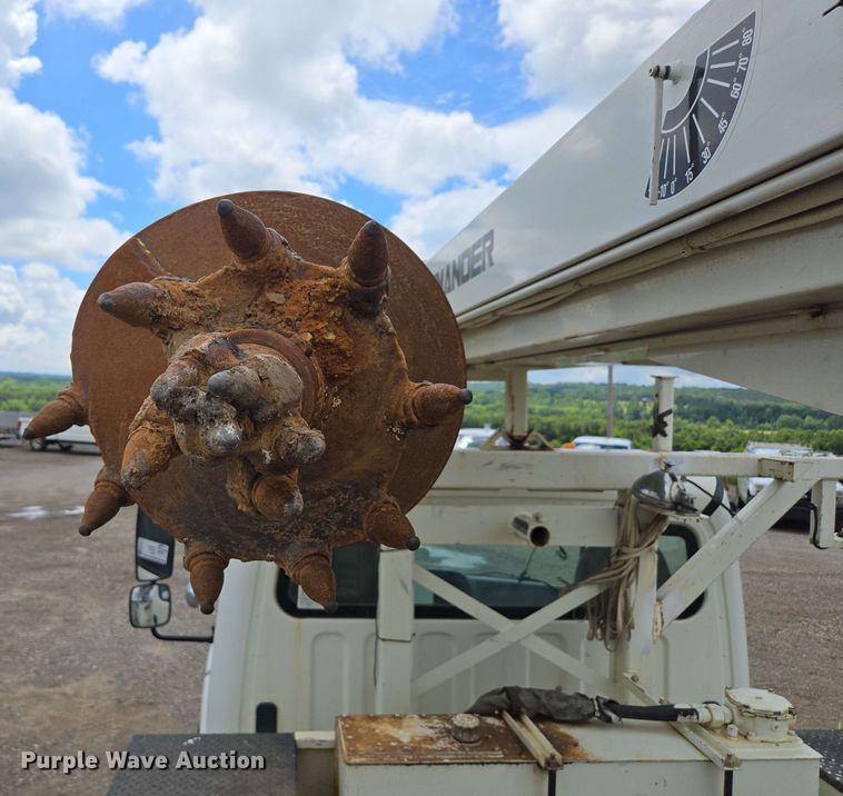 image for item ED1974 2015 Freightliner Business Class M2 digger derrick truck