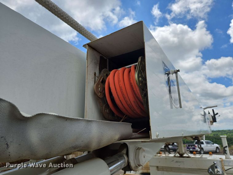 image for item ED1974 2015 Freightliner Business Class M2 digger derrick truck