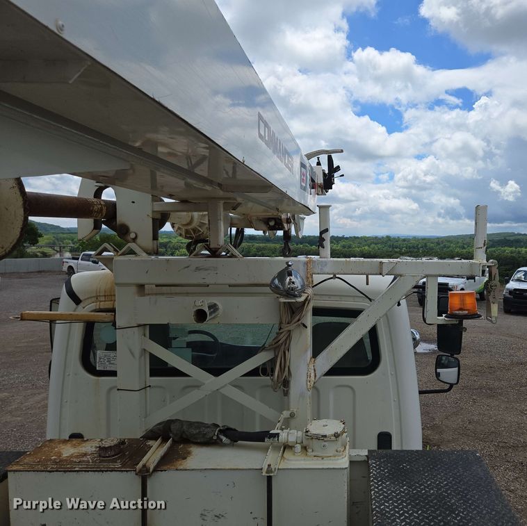 image for item ED1974 2015 Freightliner Business Class M2 digger derrick truck