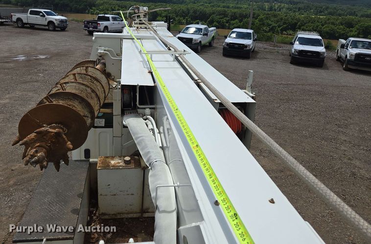 image for item ED1974 2015 Freightliner Business Class M2 digger derrick truck